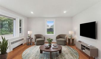 28 Plain St, East Providence, RI 02916