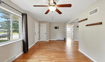 9800 Ridgely Ln, Affton, MO 63123
