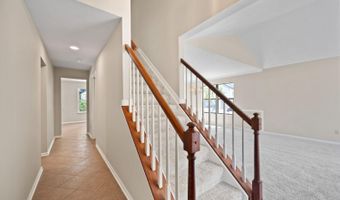 8240 Woodglen Dr, Anderson Twp., OH 45255