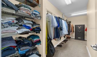 921 CLASSIC VIEW Dr, Auburndale, FL 33823