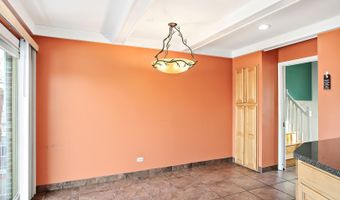 818 RUMPLE Ln, Addison, IL 60101