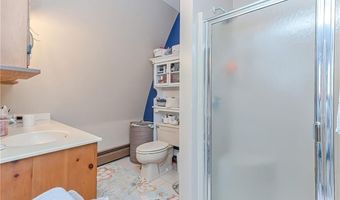 35 Fales Rd, Bristol, RI 02809