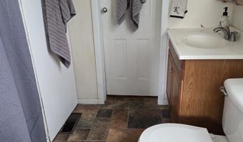 221 W 11th St, Bicknell, IN 47512