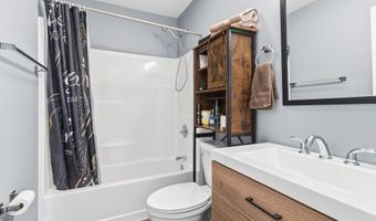 109 Mill Valley St, Alma, KS 66401