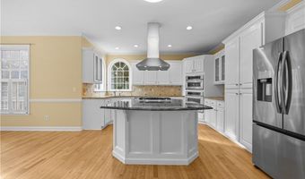 1070 Admiral Xing, Alpharetta, GA 30005