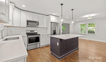 3207 Edsel Pl, Charlotte, NC 28205