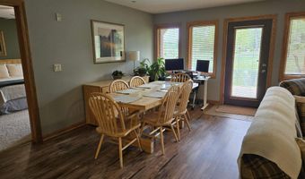 1826-2 Parkland Dr 502, Arkdale, WI 54613