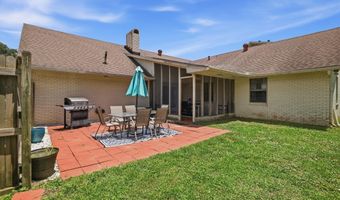 319 Eastview Dr, Biloxi, MS 39531