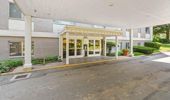 8315 N BROOK Ln 2-806, Bethesda, MD 20814