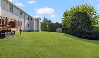 136 Corporate Pl, Middletown, RI 02842