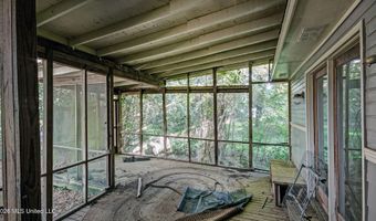 331 Lake Harbor Rd, Brandon, MS 39047