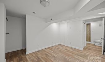 175 Chatham Rd, Asheville, NC 28804