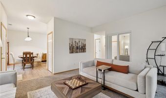 6574 154th St W 118, Apple Valley, MN 55124