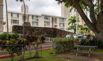 98-1034 Moanalua Rd 4-303, Aiea, HI 96701