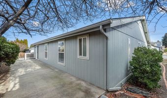 2325 NE Wintergreen Dr, Bend, OR 97701