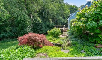 970 Cramton Ave NE, Ada, MI 49301