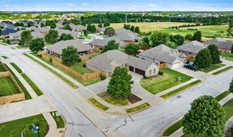 2506 SW Glenn Ridge Rd, Bentonville, AR 72713