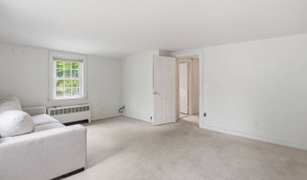 7 Page Rd, Bedford, MA 01730