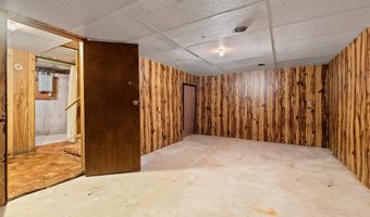 1517 NAVARINO St, Algoma, WI 54201