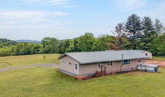 147 Iron Ore Ln, Barren Springs, VA 24313