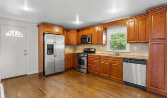130 Ashton St, Bridgeport, CT 06606