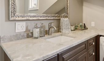 419 Broadway 5, Newport, RI 02840