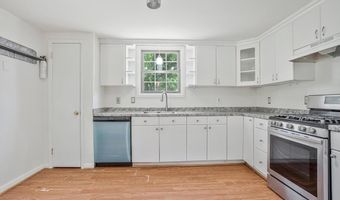 135 BRENT Rd, Arnold, MD 21012