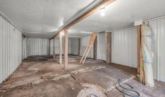 90917 240th St, Austin, MN 55912