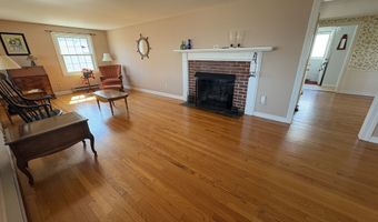 37 Seaview Ave, Branford, CT 06405