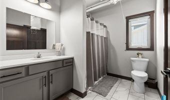 1625 W River Bend St, Brandon, SD 57005