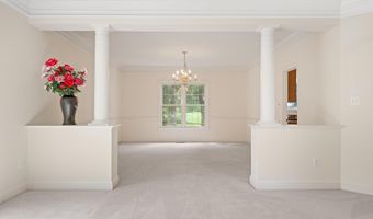 10604 MAPLECREST Ln, Potomac, MD 20854