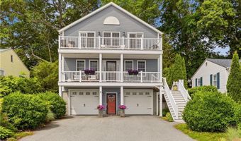 11 King Philip Ave, Bristol, RI 02809