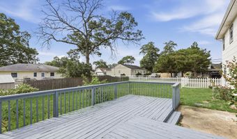 853 Neptune Ave, Beachwood, NJ 08722