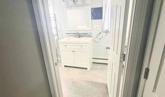108 Franklin St, Agawam, MA 01030