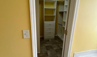 100 Henson Pl, Apex, NC 27502