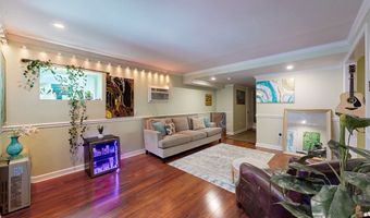 42 Wedgewood Dr, Danbury, CT 06811