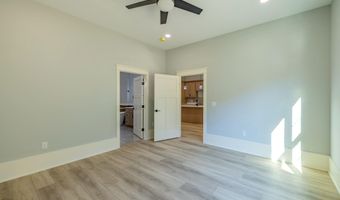 1036 Cummings St 1, Abingdon, VA 24211