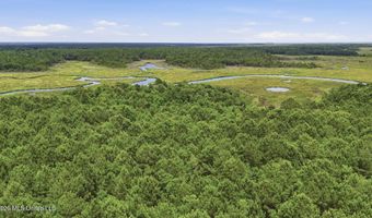 39 Th St, Bay St. Louis, MS 39520