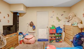 1147 Viewmont Dr, Escondido, CA 92027