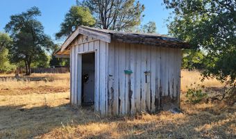 16880 Laverne Ln, Anderson, CA 96007