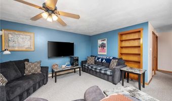 2 Angle St 5, Lincoln, RI 02838