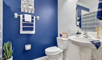 145 SILVER FALLS Dr, Apollo Beach, FL 33572