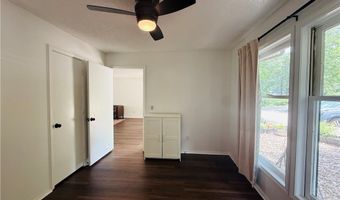 4 Chandler Ln, Bella Vista, AR 72715
