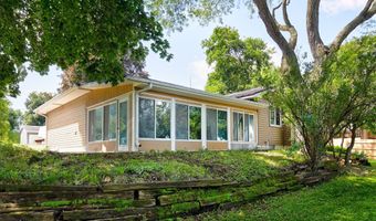 1612 Horse N Buggy Dr, Adel, IA 50003