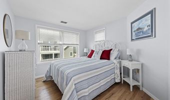 229 MERIVALE Avenue Unit B - 2Nd Floor B - 2Nd Floor, Beach Haven, NJ 08008