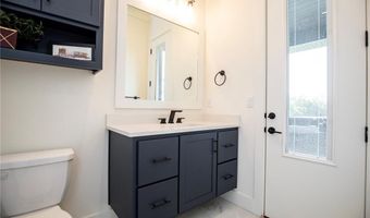 8704 W Flycatcher Pl, Bentonville, AR 72713
