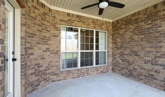 4006 Edgewater Dr, Benton, AR 72109