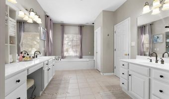 1209 Kiefer Springs Ct, Ballwin, MO 63021