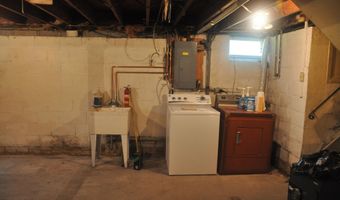 121 Ramsey Pl, Albany, NY 12209