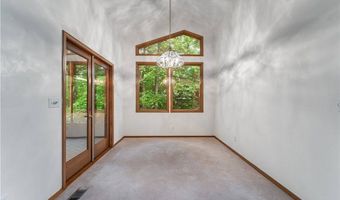 5 Ellesmere Ln, Bella Vista, AR 72714